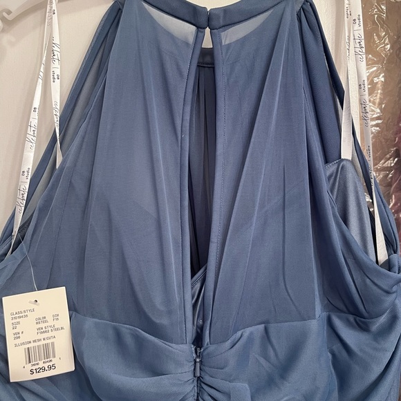 Sleeveless long mesh dress with illusion neckline - Picture 3 of 7